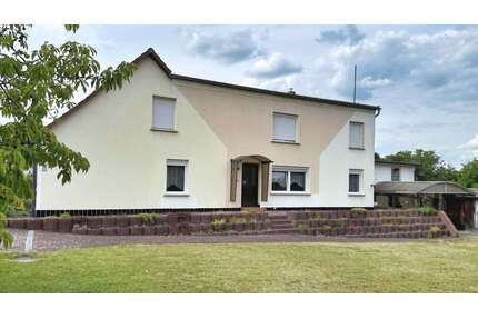 Haus zum Kaufen in Spremberg 125.000,00 € 140 m²