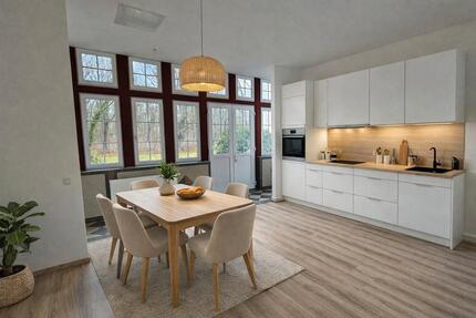 Hochwertig saniertes Wohnhaus mit zwei sonnigen Terrassen - voll möbliert - Radebeul