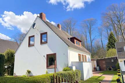 Haus zum Kaufen in Loxstedt 170.000,00 € 110 m²
