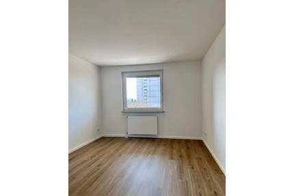 Kernsanierte 2-Zimmer-Wohnung mit Balkon in Mainnähe – Modernes Wohnen in Top-Lage - Frankfurt am Main Niederrad