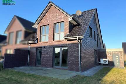 Neuwertige KfW-55-Doppelhaushälfte mit Südgarten & Ausbaureserve in Beckdorf *** 360 Grad Rundgang ***