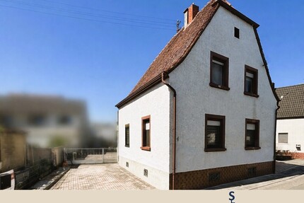 Preiswertes Haus mit großem Hof & Scheune - Kuhardt