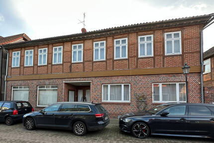 Wohn- und Geschäftshaus im Zentrum von Dahlenburg - renovierungsbedürftig mit viel Potenzial