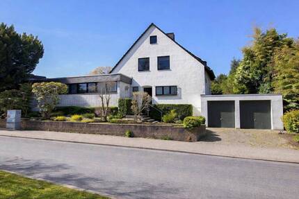 Großzügiges Einfamilienhaus- oder Mehrgenerationenhaus mit viel Platz und schönem Garten - Erkrath