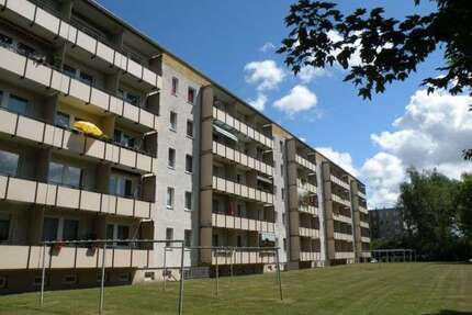 Wohnung zum Mieten in Stralsund 297,25 € 43.08 m²