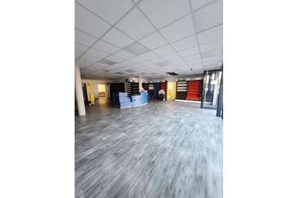 Einzelhandel in Ofterdingen 1.775,90 € 106.95 m²