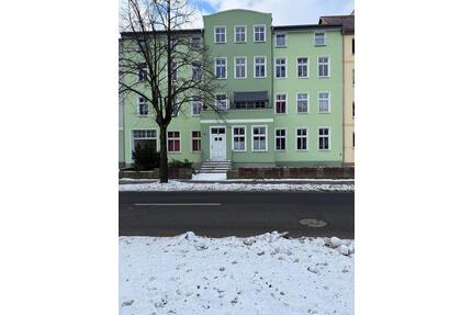 Freundliche 4-Raum-Wohnung in Demmin (03.04.02)