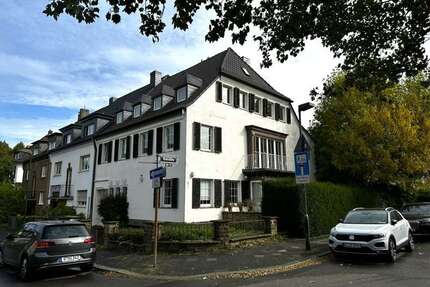 Haus zum Kaufen in Düsseldorf 2.900.000,00 € 378 m²