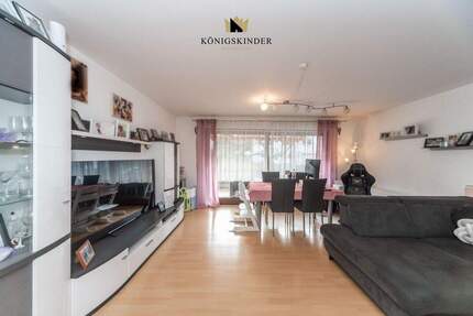 Helle 3,5-Zimmer-Wohnung mit Balkon, Garage und nur 4 Parteien - ruhige Lage in Dettingen - Dettingen an der Erms