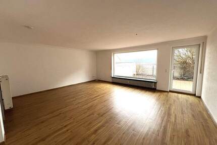 Ruhige Wohnlage! Geräumige 3-Zimmer-Wohnung mit Garage in Dietfurt - Dietfurt an der Altmühl