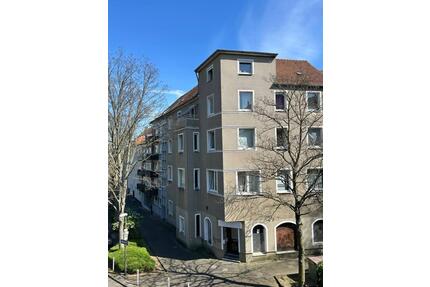 Vollvermietetes Mehrfamilienhaus 9 WG Essen Huttrop