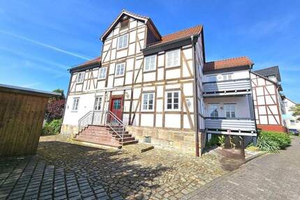 Gemütliche 2 ZKB Dachgeschosswohnung in ruhiger Lage von Fuldatal - nur an Selbstzahler - Mindestmietzeit 2 Jahre