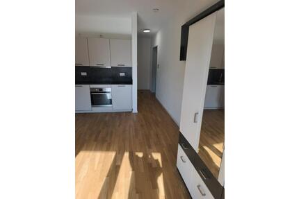 Hochwertige 1-Zimmer-Neubauwohnung mit Hafenblick in Spandau zu v - Berlin