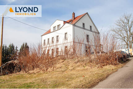 Charmantes Mehrfamilienhaus mit 4 Wohneinheiten und großem Grundstück - Wechselburg-Seitenhain