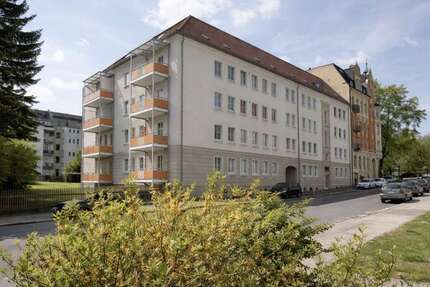 Wohnung zum Mieten in Plauen 335,67 € 61.03 m²