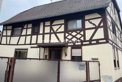 Behaglich, gepflegt, bezugsfertig! Erstrebenswertes Fachwerkhaus für die große Familie - Weinsheim