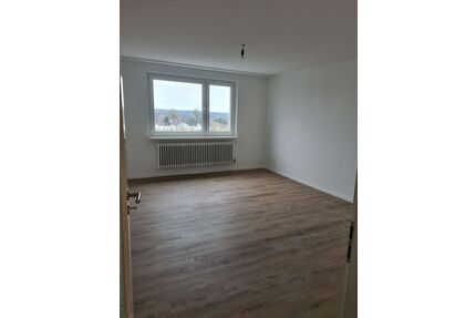 Sanierte 2-Zimmer-Wohnung mit Weitblick – vermietet und ertragsstark - Hanau