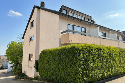 Gepflegtes Reiheneckhaus m. Terrasse u. drei Balkonen in bevorzugter, zentrumsnaher Lage - Filderstadt Plattenhardt