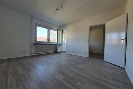 *1000,00€ Gutschein dazu denn Zuhause ist: wo man gemütlich eine renovierte Wohnung beziehen kann - Werdohl