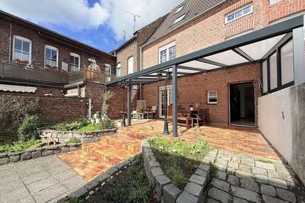 Haus zum Kaufen in Willich 398.850,00 € 150.01 m²