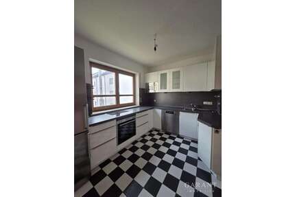 Wohnung zum Mieten in Rosenheim 1.200,00 € 93 m²