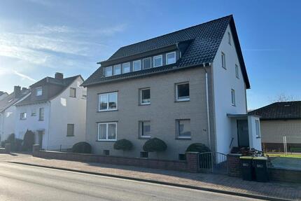 Moderne 3-4 - Zimmer-Wohnung mit Garage und Balkon - Holzminden