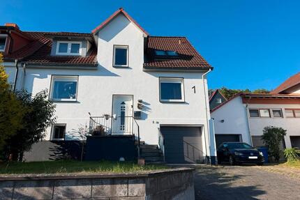Schöne Doppelhaushälfte in Rotenburg an der Fulda OT:Braach