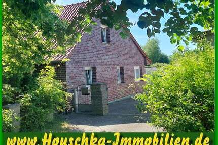 Haus zum Kaufen in Alt Tucheband 190.000,00 € 167 m²