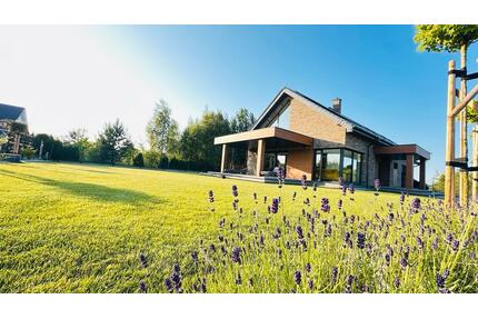Exklusives Ostsee-Ferienhaus – Jacuzzi, Traumstrand & Ruhe - Berlin Charlottenburg-Wilmersdorf