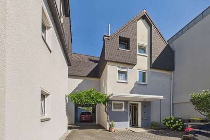 Haus zum Kaufen in Bonn 925.000,00 € 260 m²