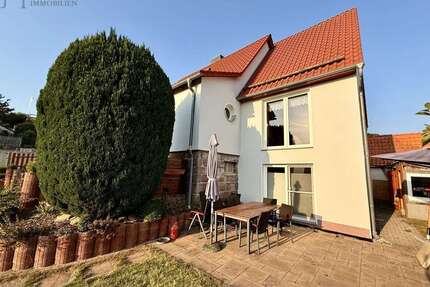 Haus zum Kaufen in Helsa 395.000,00 € 190 m²