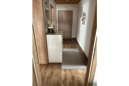 Wohnung zu Vermieten - 610,00&nbsp;EUR Kaltmiete, ca.&nbsp; 53,00&nbsp;m&sup2; in Schwarzenfeld (PLZ: 92521)