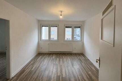 2 Attraktive 2-Zimmer-Wohnungen in Krefeld-Zentrum (ohne Prov.)