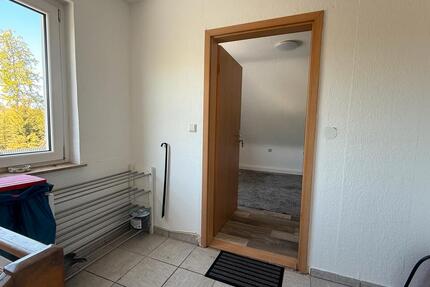 Single Wohnung in Breitscheid - 750,00&nbsp;EUR Kaltmiete, ca.&nbsp; 50,00&nbsp;m&sup2; in Haiger (PLZ: 35708)