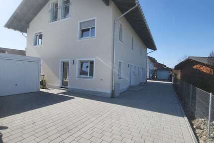 Haus zum Mieten in Riedering 2.300,00 € 138 m²