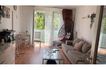 Wg Zimmer ab 0105 , - 650,00&nbsp;EUR Kaltmiete, ca.&nbsp; 20,00&nbsp;m&sup2; in Berlin (PLZ: 12347) Neukölln