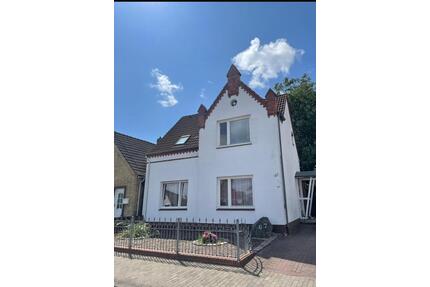 Alte Stadvilla großes Grundstück Zentrum von Heide