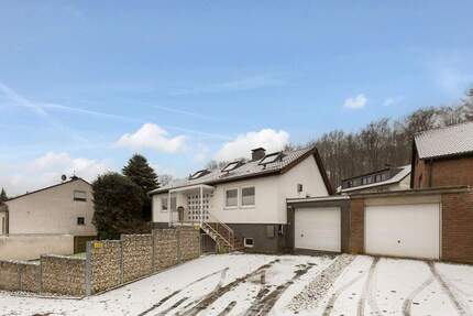 Exklusives Wohnen am Wald - 223 m² Gesamtfläche voller Möglichkeiten - Velbert Langenberg