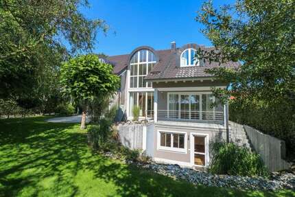 Haus zum Kaufen in Forstinning 3.090.000,00 € 291 m²