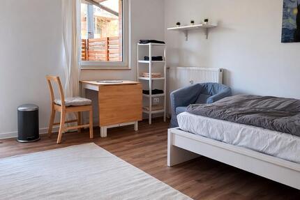 Möblierte, gemütliche und helle Apartment-Wohnung mit Terrasse in ruhiger Lage in Hiltrup-West - Münster Berg Fidel