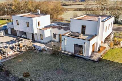 Haus zum Kaufen in Kümmersbruck 754.000,00 € 222.43 m²