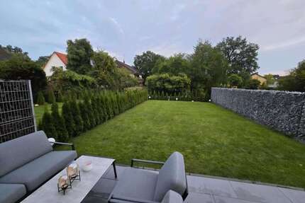 Haus zum Mieten in BERGISCH GLADBACH 2.200,00 € 135 m²