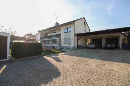 Fast wie ein eigenes Haus: Charmante Wohnung mit außergewöhnlichen Außenflächen und Dachterrasse - Kirchdorf an der Iller