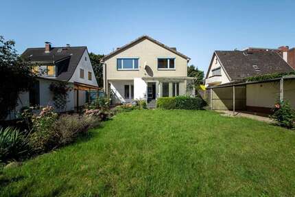 Haus zum Kaufen in Wedel 449.000,00 € 150.9 m²