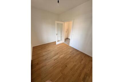 Renovierte 3 Zimmer Wohnung zu vermieten AB SOFRT - München Bogenhausen