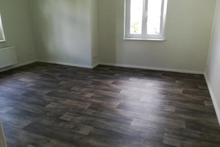 Nachmieter Student Wohnung Zimmer in 2er WG (nur für Frauen) - Falkensee