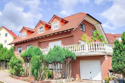 Exklusiver Wohn(t)raum - Komfortables Einfamilienhaus mit Einliegerwohnung in Nörten-Hardenberg (nahe Göttingen)