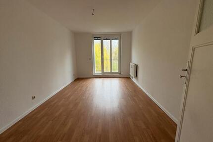 2-Zimmer Wohnung mit Balkon - 580,00&nbsp;EUR Kaltmiete, ca.&nbsp; 49,00&nbsp;m&sup2; in Leipzig (PLZ: 04328) Paunsdorf