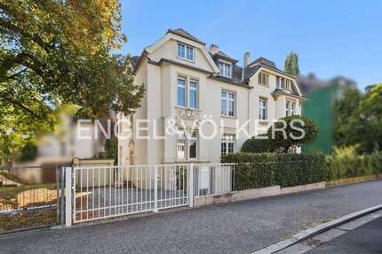 Haus zum Mieten in Frankfurt am Main 7.250,00 € 236 m²
