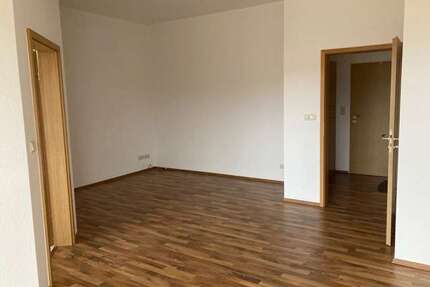 Wohnung zum Mieten in Stadtilm 323,00 € 54.75 m²